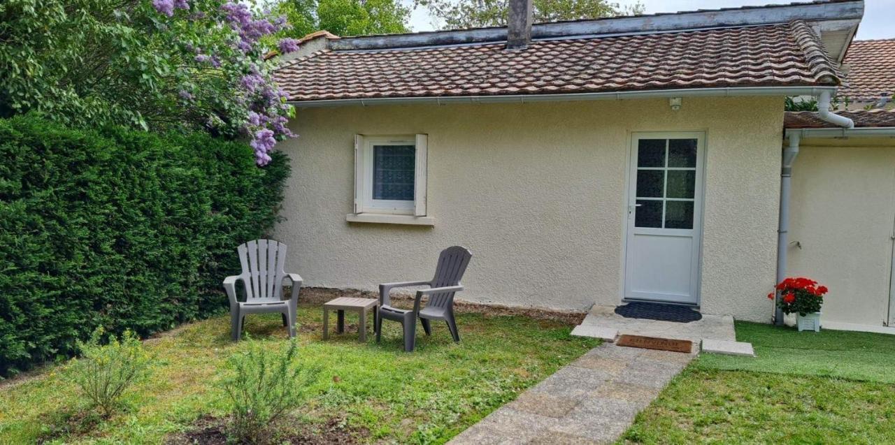 Les Cedres Bleus Bed and Breakfast Saint-Medard-de-Mussidan Buitenkant foto
