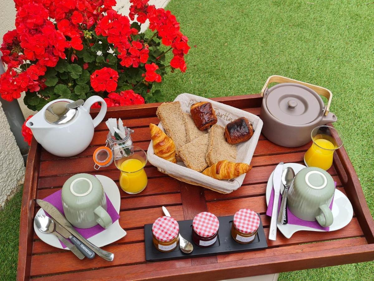 Les Cedres Bleus Bed and Breakfast Saint-Medard-de-Mussidan Buitenkant foto