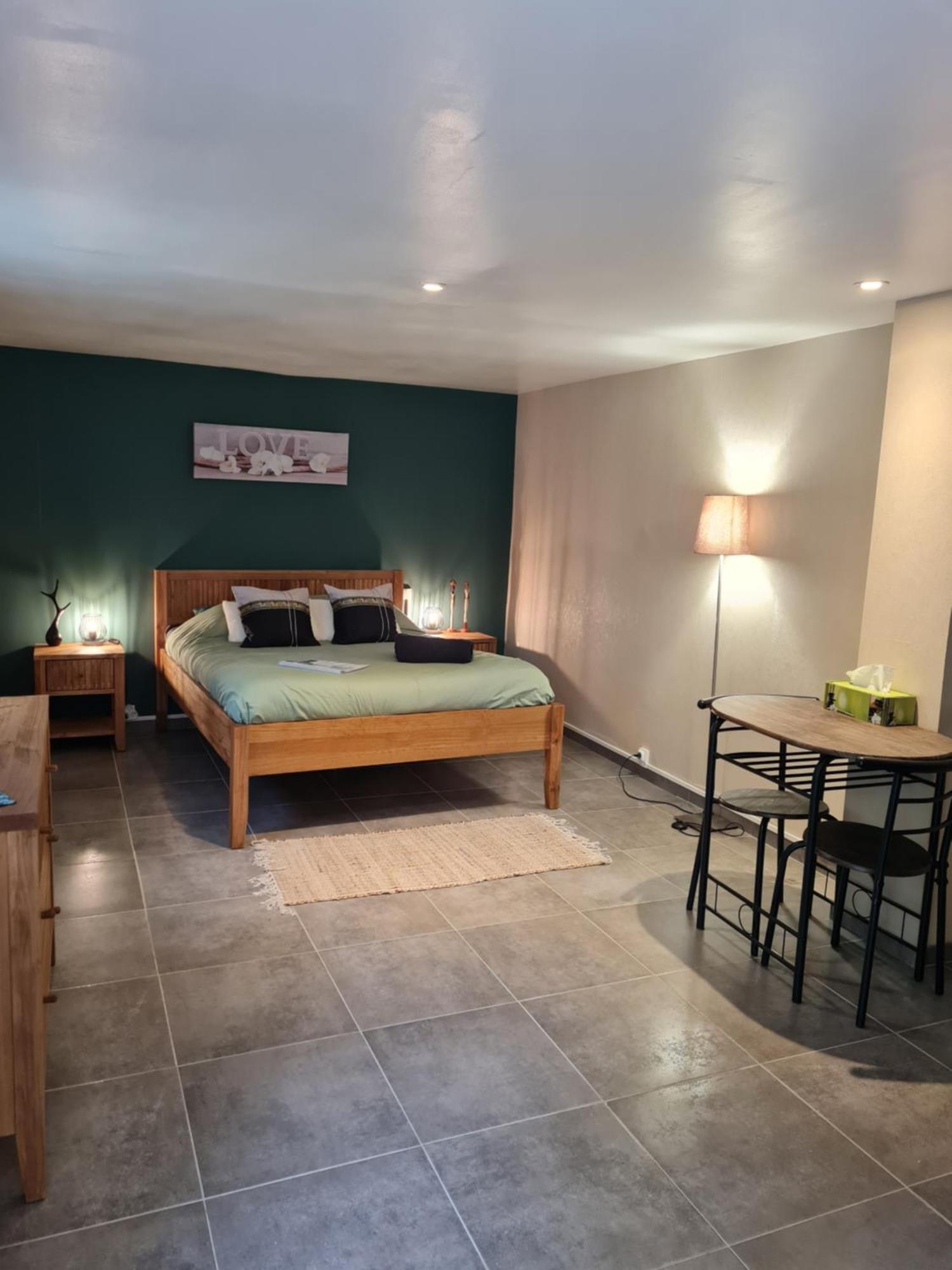 Les Cedres Bleus Bed and Breakfast Saint-Medard-de-Mussidan Buitenkant foto