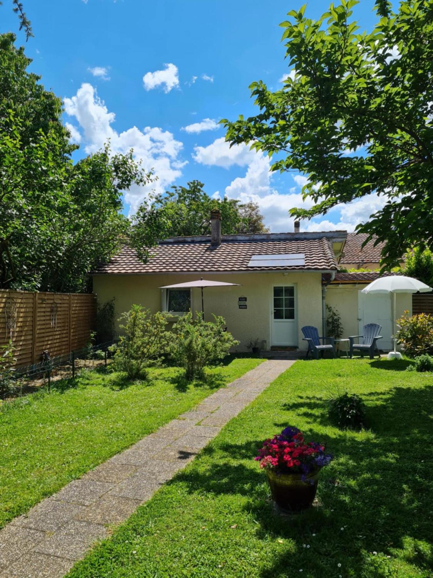 Les Cedres Bleus Bed and Breakfast Saint-Medard-de-Mussidan Buitenkant foto